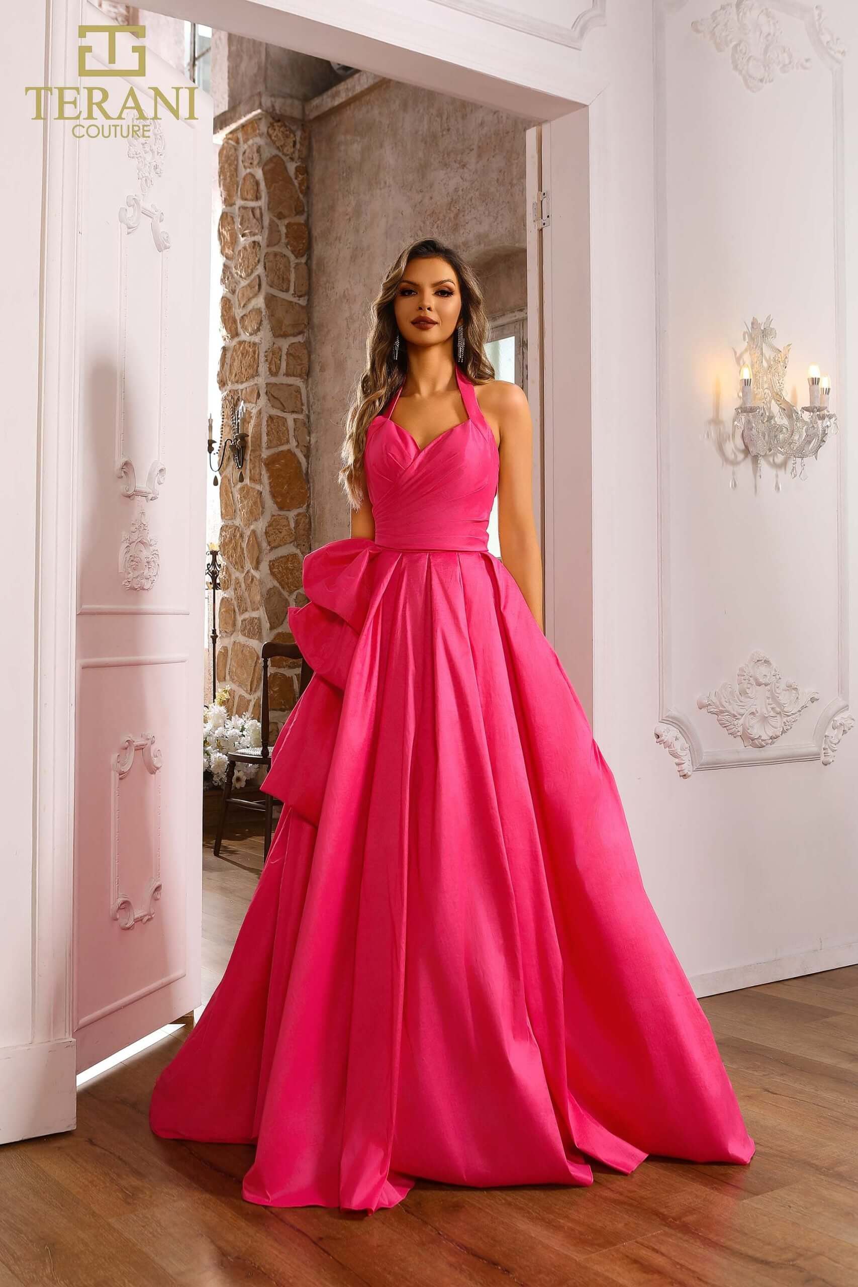 251P4058 TERANI Stretch Tafetta Sleeveless Halter Ballgown